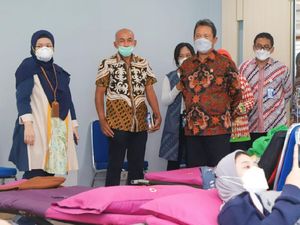 HUT Ke-22, KKP Gelar Donor Darah-Bagikan Ikan Segar untuk Warga