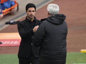 Steve Bruce Merasa Dilecehkan Newcastle, Arteta Geram