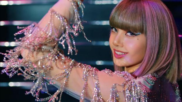 Lisa BLACKPINK