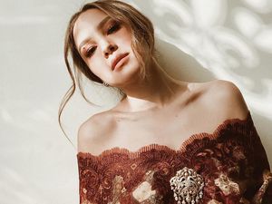 Paola Serena Tegaskan Perceraiannya Tak Ada Hubungan dengan Gading Marten Paola Serena Tegaskan Perceraiannya Tak Ada Hubungan dengan Gading Marten