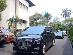 Menelisik Dua Pelat Nomor Alphard yang Dinaiki Rachel Vennya, Ada yang Berkode RFS