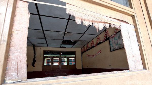 Rusak Parah, 3 Ruang Kelas di SDN 015 Kresna Cicendo Belum Diperbaiki
