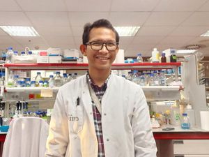 Bangga! Indonesia Punya Loh Santri yang Jadi Peneliti COVID-19 di Spanyol