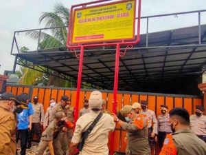 Satpol PP Depok Segel Sekretariat Ahmadiyah di Sawangan