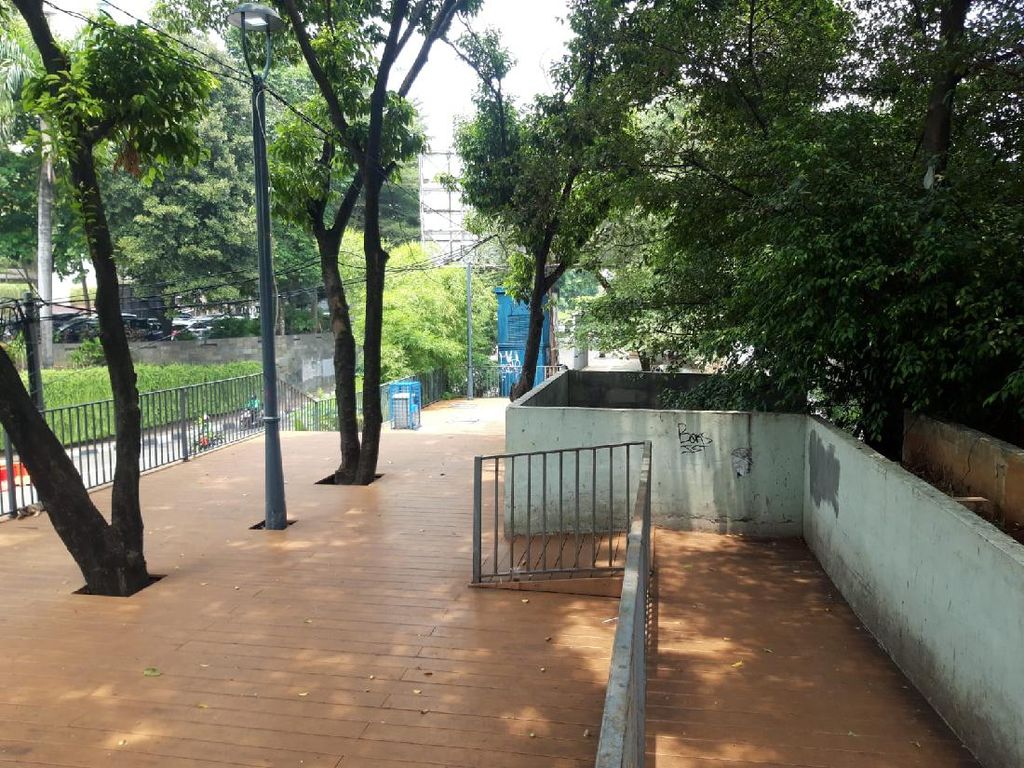 Pemkot Jakpus: Lokasi Pelecehan Seks Dekat Stasiun Sudirman Dihuni PMKS Pemkot Jakpus: Lokasi Pelecehan Seks Dekat Stasiun Sudirman Dihuni PMKS