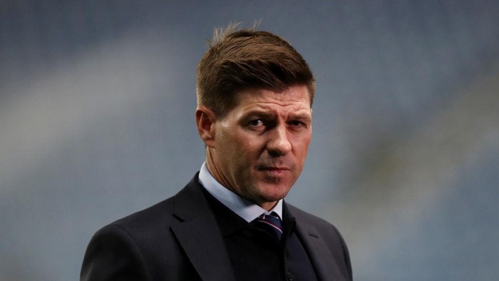 GLASGOW, SCOTLAND - OCTOBER 21: Steven Gerrard, Manager of Rangers is interviewed prior to the UEFA Europa League group A match between Rangers FC and Brondby IF at Ibrox Stadium on October 21, 2021 in Glasgow, Scotland. (Photo by Ian MacNicol/Getty Images)