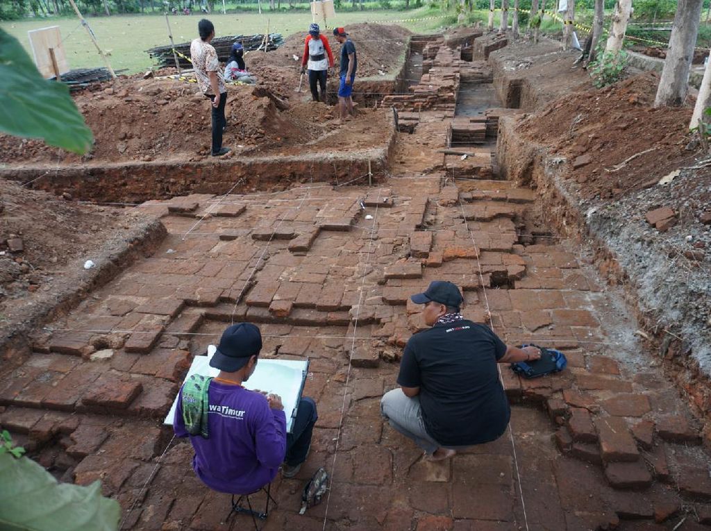 Temuan Baru di Candi Tribhuwana Diyakini Mandapa Pemujaan Zaman Majapahit