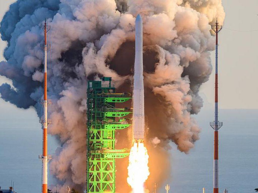 Roket Korea Selatan Nuri Gagal Capai Orbit Roket Korea Selatan Nuri Gagal Capai Orbit