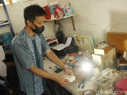 Lampu Limar, Cara Pesantren Bandung Berbagi Terang ke Pelosok Negeri