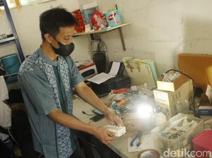 Lampu Limar, Cara Pesantren Bandung Berbagi Terang ke Pelosok Negeri Lampu Limar, Cara Pesantren Bandung Berbagi Terang ke Pelosok Negeri