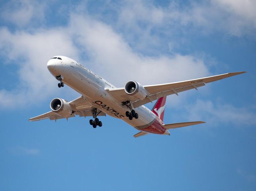 Qantas Terbang 19 Jam Nonstop dari Sydney ke London Mulai 2025