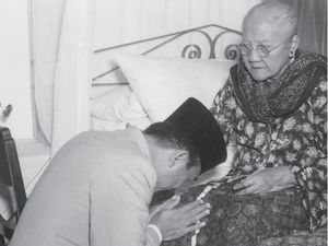 Mengenal Ibunda Bung Karno yang Disebut Jadi Alasan Sukmawati Pindah Agama Mengenal Ibunda Bung Karno yang Disebut Jadi Alasan Sukmawati Pindah Agama