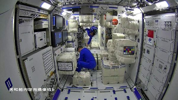 Melongok Interior Stasiun Luar Angkasa China, Lebih Cakep dari ISS