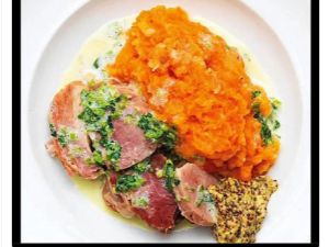 Diduga Sindir Muslim Saat Jelaskan Makanan Jerman, Bule Ini Dikecam