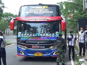 Tak Patuhi Ganjil Genap, Puluhan Bus Pariwisata Gagal Masuk Gunungkidul Tak Patuhi Ganjil Genap, Puluhan Bus Pariwisata Gagal Masuk Gunungkidul