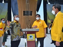Ketua DPD Golkar Sulsel Laporkan Sejumlah Program Kerja ke Airlangga
