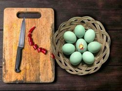 Unik! Ada Telur Asin dengan Sensasi Rasa Pedas, Mau Icip?