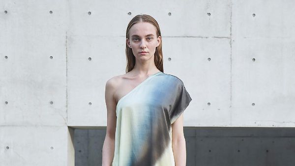 10 Koleksi Busana Issey Miyake Spring/Summer 2022