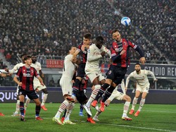 Bologna Vs Milan: Ibra Bunuh Diri, Rossoneri Menang 4-2 Lawan 9 Pemain