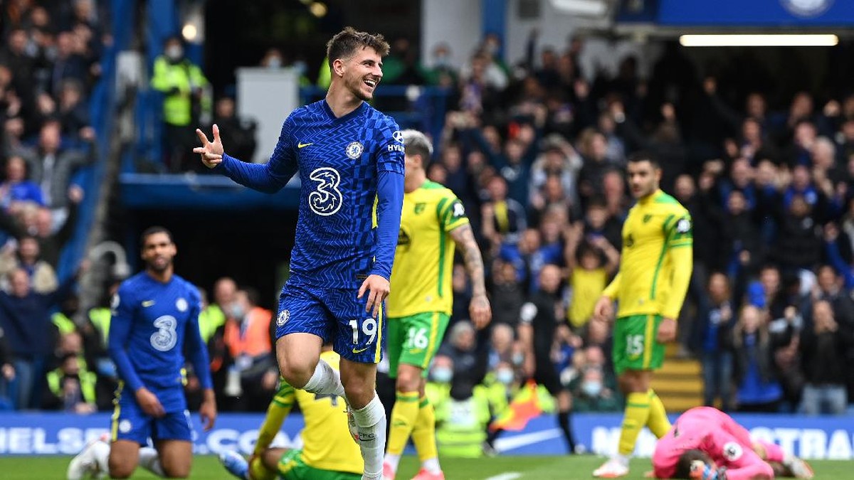 Mason Mount mengukir hat-trick pertamanya bareng Chelsea. (Foto: Getty Images/Shaun Botterill)