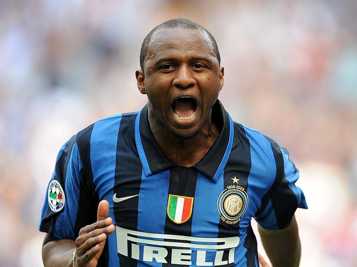 MILAN, ITALY - MAY 11:  Patrick Vieira of Inter celebrates after scoring during the Serie A match between Inter and Siena at the Stadio San Siro on May 11, 2008 in Milan, Italy.  (Photo by New Press/Getty Images)