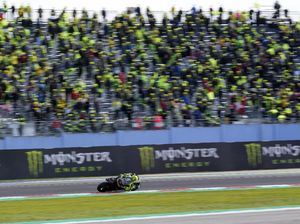 Balapan Pemungkas Rossi di Italia: Start Paling Buncit, Finis Ke-10 Balapan Pemungkas Rossi di Italia: Start Paling Buncit, Finis Ke-10