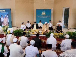 Saat Airlangga hingga Yusuf Mansur Maulidan di Masjid DPP Golkar