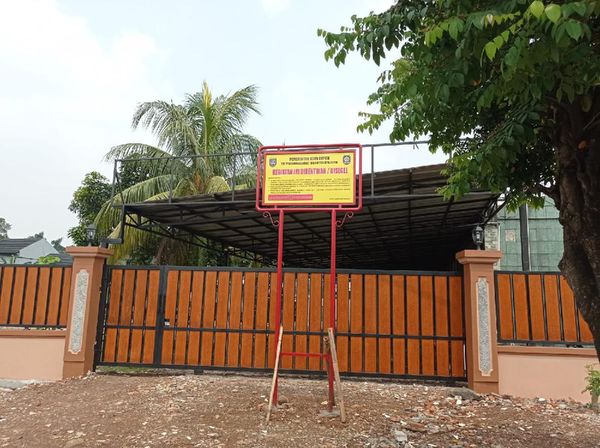 Penampakan Sekretariat Ahmadiyah di Sawangan Depok Disegel Satpol PP