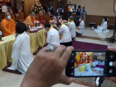 Terapkan Prokes Ketat, Wihara Ekayana Arama Gelar Perayaan Kathina