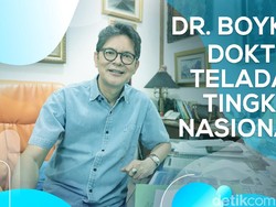 Pengalaman dr. Boyke Habis-habisan Buat Sekolah di Desa Tanpa Air dan Listrik