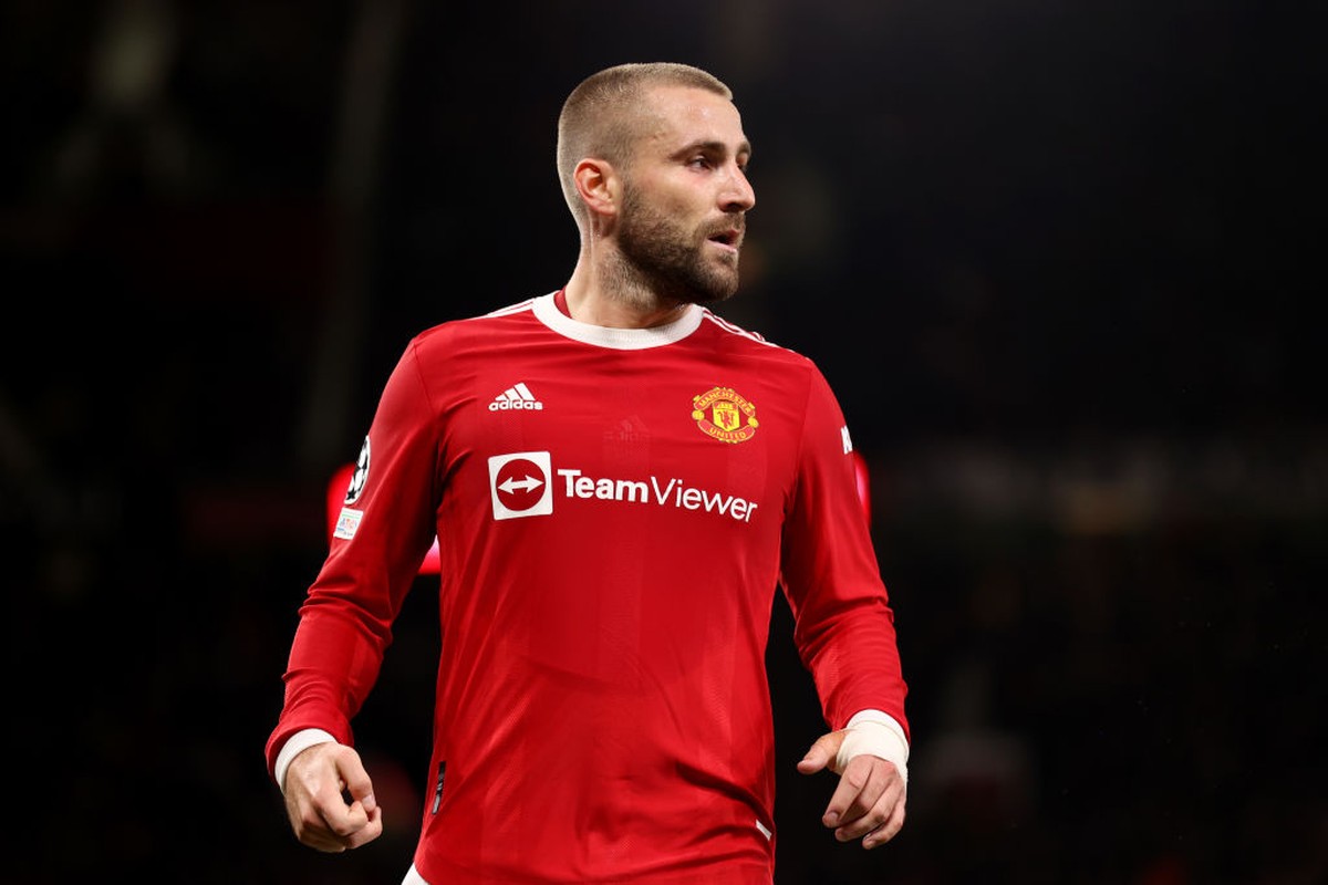 Bek kiri Manchester United Luke Shaw akan terancam dengan kedatangan Ral Rangnick di kursi manajer interim? (Foto: Getty Images/Naomi Baker)