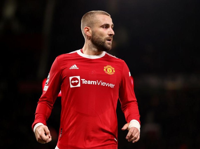 MANCHESTER, ENGLAND - OCTOBER 20: Luke Shaw of Manchester United looks on during the UEFA Champions League group F match between Manchester United and Atalanta at Old Trafford on October 20, 2021 in Manchester, England. (Photo by Naomi Baker/Getty Images)
