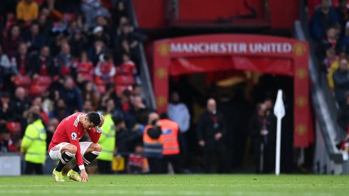 MANCHESTER, ENGLAND - OCTOBER 24: Cristiano Ronaldo of Manchester United looks dejected during the Premier League match between Manchester United and Liverpool at Old Trafford on October 24, 2021 in Manchester, England. (Photo by Shaun Botterill/Getty Images)