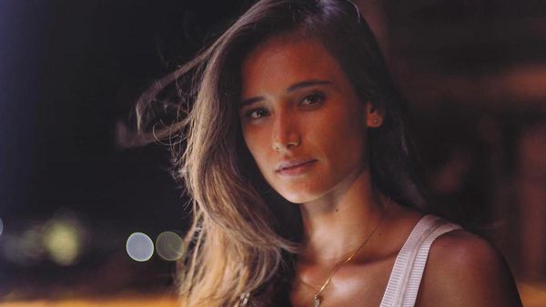 Potret Cantik Kakak Ipar Jessica Iskandar yang Jadi Sorotan, Si Anak Pantai