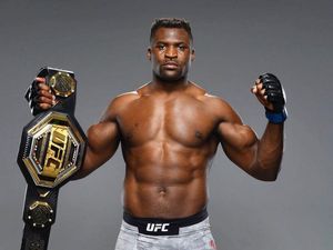 Tyson Fury Rayu Francis Ngannou Tarung Tinju!