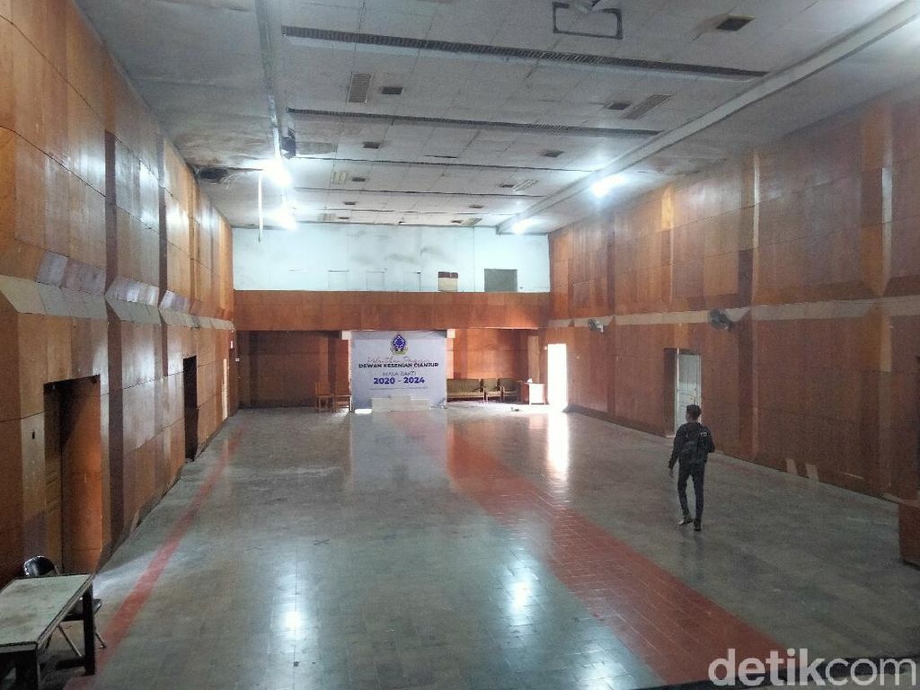 Kisah 3 Makhluk Gaib Penunggu Gedung Dewan Kesenian Cianjur Kisah 3 Makhluk Gaib Penunggu Gedung Dewan Kesenian Cianjur