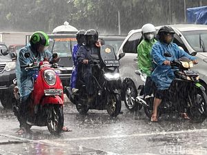 BMKG: Waspada Hujan dan Angin Kencang di Jaksel-Jaktim pada Sore Hari BMKG: Waspada Hujan dan Angin Kencang di Jaksel-Jaktim pada Sore Hari
