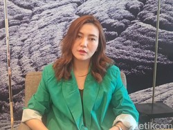 Irena Fabiola Bawa Foto Dugaan Suami Selingkuh dengan Thalita Latief di Sidang Cerai