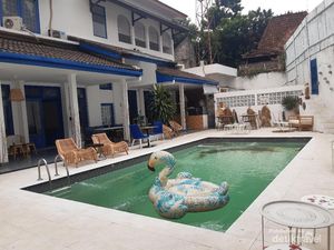 Kafe ala Pantai di Kota Depok