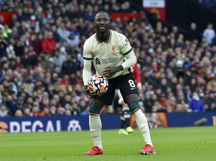 Liverpool berpesta gol di markas Manchester United di pekan kesembilan Premier League. The Reds menang telak dengan skor 5-0.