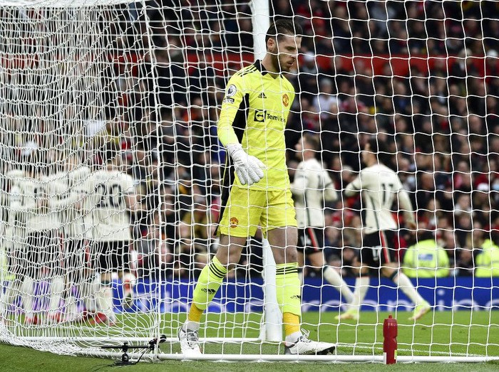 Liverpool berpesta gol di markas Manchester United di pekan kesembilan Premier League. The Reds menang telak dengan skor 5-0.