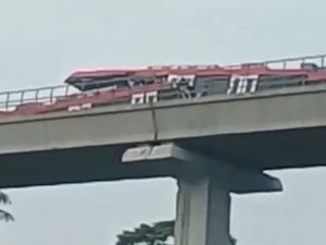Penampakan LRT Jabodebek Tabrakan di Cibubur saat Uji Coba! Penampakan LRT Jabodebek Tabrakan di Cibubur saat Uji Coba!