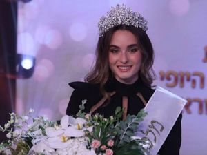 Miss Universe 2021 di Israel, Indonesia dan 5 Negara Ini Tak Ikut Jadi Peserta Miss Universe 2021 di Israel, Indonesia dan 5 Negara Ini Tak Ikut Jadi Peserta