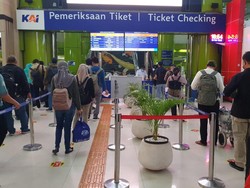 Perhatian! Pesan Tiket Kereta Api Wajib Pakai NIK Berlaku Besok!