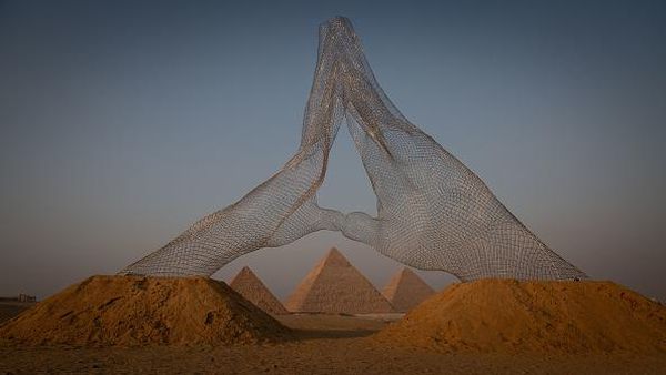 Pertama Kalinya! Piramida Giza Jadi Lokasi Pameran Seni