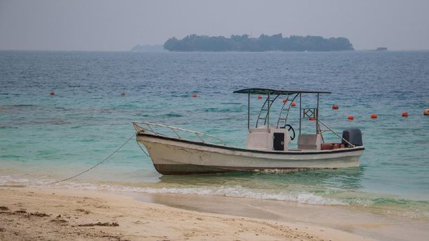 Pulau Sepa Remote Island living off the Jakarta coast in the Java Sea, spectacular group of islands waiting for a tourist to dip their toes into the warm waters