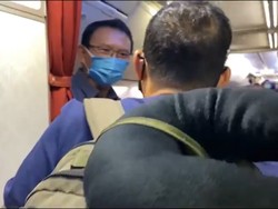 Momen Sandiaga Tak Sengaja Bertemu Ahok di Pesawat