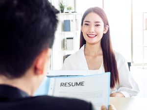 Boleh Dicoba! 5 Hal Ini Bikin CV Fresh Graduate Dilirik HRD Boleh Dicoba! 5 Hal Ini Bikin CV Fresh Graduate Dilirik HRD