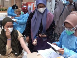 Gembiranya Pengidap Komorbid Bisa Vaksin Pfizer di Transmart MX Malang