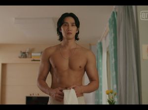 8 Potret Ahn Bo Hyun Pamer Otot Sebelum Heboh di Drakor Yumis Cells